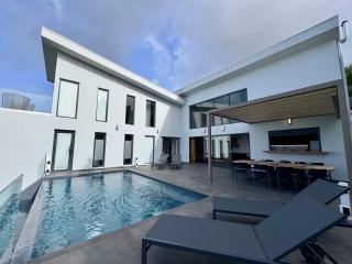 VILLA AURORA luxe, superbe vue mer et piscine au sel - 9