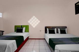 Hotel O near Alun Alun formerly Embun Pagi Hotel & Villa Resort - 3