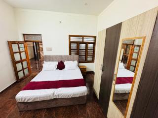 Rooms in appartment by LUXE - Mysore - 5