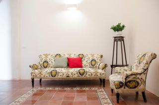Garibaldi Rooms, Boutique Stay in Val di Noto with Piazza & Church Views - 5