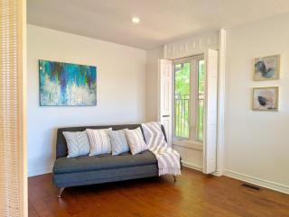 Nestled among endless vineyards - 2