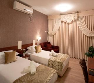 Aristocrat Hotel Haredi - 0