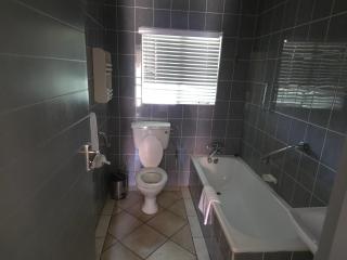 The Golden Eagle Guest House - 7