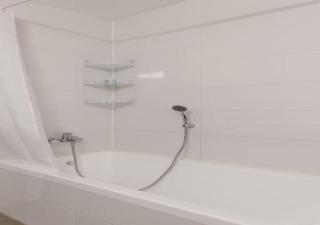 O&O Group - Sea View Tower - 32nd Floor Parking - 3