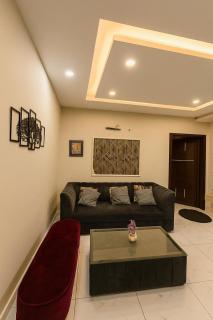 Effile Tower Facing - 5