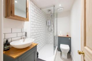 The Georgian Studio - 9