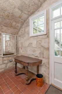 The Georgian Studio - 8