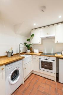 The Georgian Studio - 7