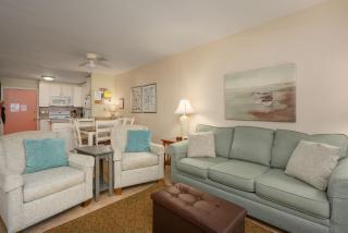 Coastal 2BR w Shared Pool & Tennis Near Beach - 5