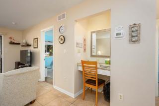 Coastal 2BR w Shared Pool & Tennis Near Beach - 1