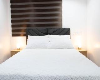 UrbanÉ EastAirport 15 min from Airport Osu East Legon - 2