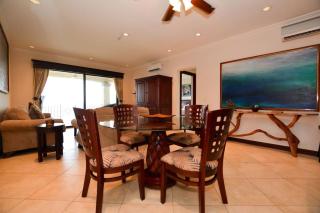 Fifth-Floor Condo with Breathtaking Ocean Views, Stylish Interior & Prime Location Near Flamingo Beach - 1
