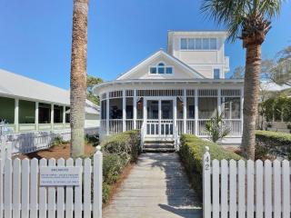 Breakers and Carriage House l Seaside l 4 Bikes Included l Heated Community Pool - 7