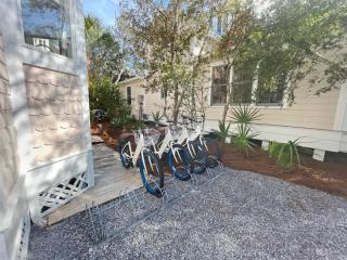 Breakers and Carriage House l Seaside l 4 Bikes Included l Heated Community Pool - 6