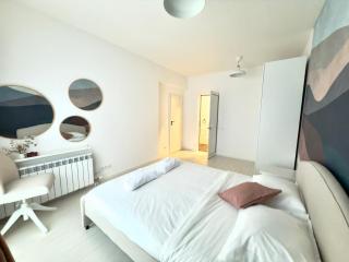 Sofia 3-Bedroom Mountain Family Apartment with Free Parking - 2