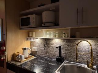 Bachelor's Crib-1 Alabang - 5