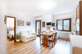 Panoramic Terrace Perfect for Families & Sport - 0