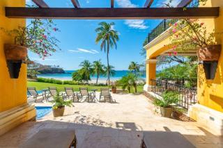 Spectacular Mediterranean-Style Mansion with Beachfront Views in Playa Flamingo - 0