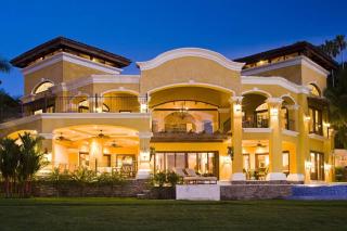 Spectacular Mediterranean-Style Mansion with Beachfront Views in Playa Flamingo - 9