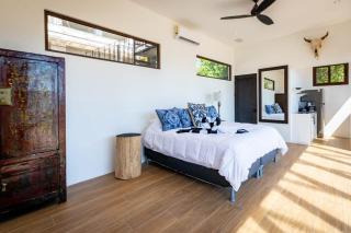 Luxury Ocean-View Flamingo Home with Pool, Apartment and Party Deck - 6