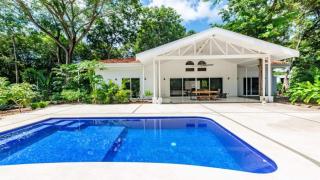 Brasilito House and Apartment with Pool Sleeps 8 - 8