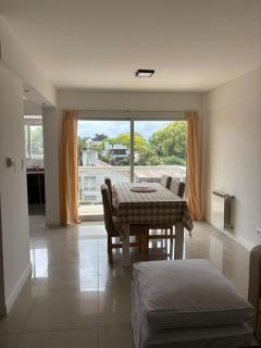 Departamento 2 amb amplio y luminoso - 1