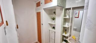 Friendly family apartment comfort sleep 6 close to tube bus airport - 2