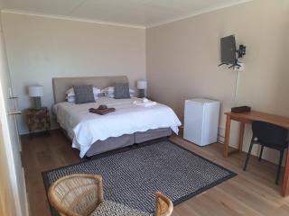 West Coast Beachfront - 6