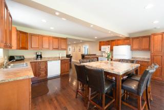 WALK TO THE BEACH - 8