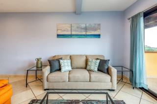 2-Bedroom Condo with Ocean View and Pool - 6