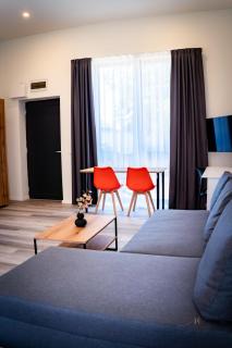 Urban76 Apartments - 2