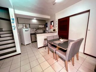 Casasveraneio casa top com 3 suítes com ar condicionado a 100 m da Praia - Barra de São Miguel, 7 minutos do gunga e 3 da praia bonita e conchas ! Área gourmet com piscina privativa e churrasqueira! condomínio com muito verde e piscina de 10m! - 2