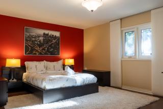 Elegant Mansion with Private Bar & Game Lounge - 1