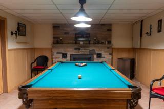 Elegant Mansion with Private Bar & Game Lounge - 7