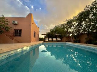 Charmante villa avec piscine privée et jardin - 1