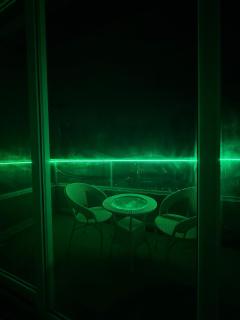 Cozy Modern SkyStay in Gaur City centre - 9