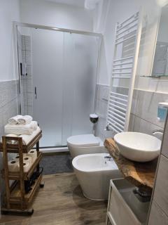 SAINT GEORGE'S HOUSE Bari - 5