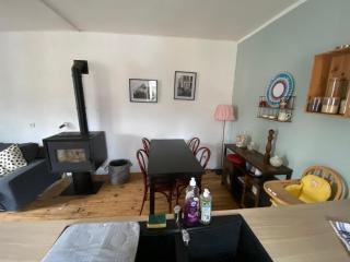 La maison à la porte bleue - 8