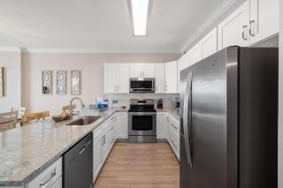 Regency Isle 904 - 8