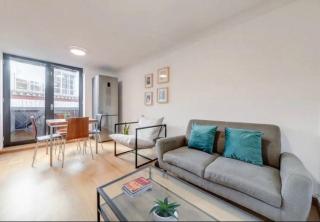 Elegant Barbican Apartment - Spacious and Central - 0