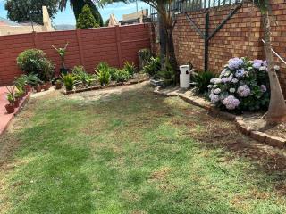 The Elegant Retreat of The Silver Room - 3