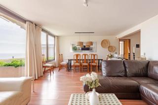 Spacious ocean view apt - 3 min walk - 3