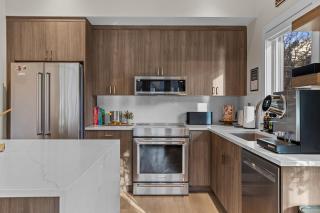 Sisters' Solstice - Mountain views, Hot tub, Sauna & BBQ - 7