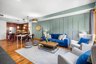 Luxurious Condo Mountain Views Hot-tub and Billiards - 3