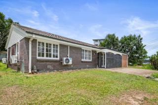 Contemporary 4BR Home in Prime Upper Mount Gravatt - 8