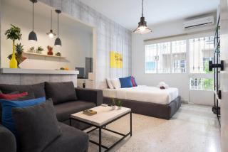 Garage - Stylish Studio & Balcony in Mar Mikhael - 2