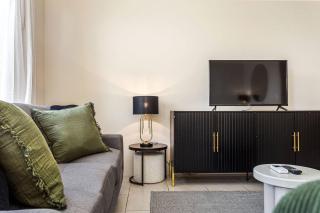 Coastal Beauty in Alkimos - 9