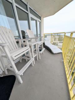 Beautiful Beachfront 2BR2Bath & 2 Balconies - 6