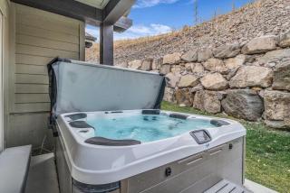 Black Rock Ridge Private Hot Tub & Views - 9