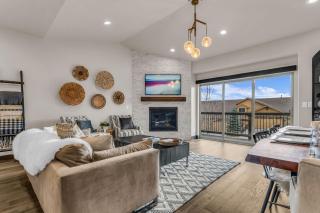 Black Rock Ridge Private Hot Tub & Views - 5